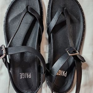 Paige Sandal - Zuri Black